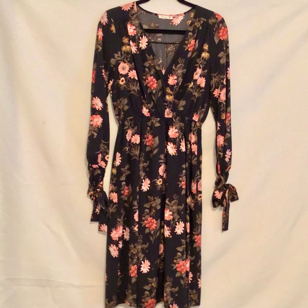 Saprano polyester/spandex empire waist dress